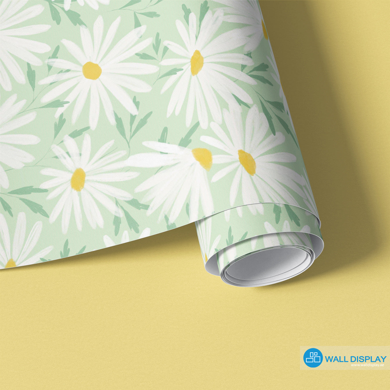 Daisy floral wallpaper with large white flowers, yellow centers, and pastel green background for bedrooms, nurseries, girls’ rooms, and modern feature walls.
